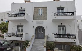 Soula Rooms Tinos